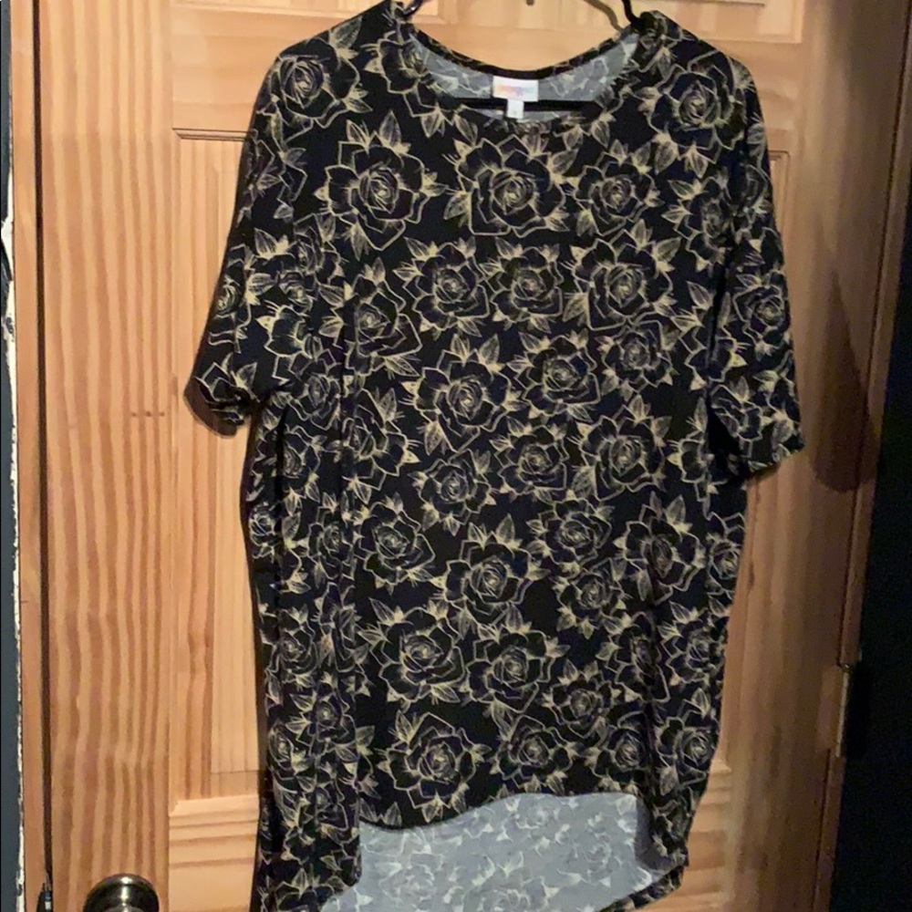 Black and cream roses small lularoe Irma